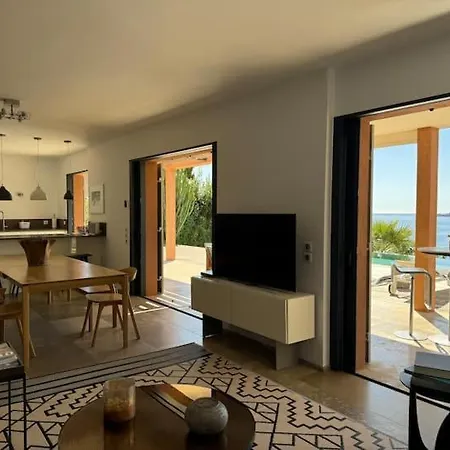 Read My Profile Host Before Request # Luxury Villa Sea View Apartamento